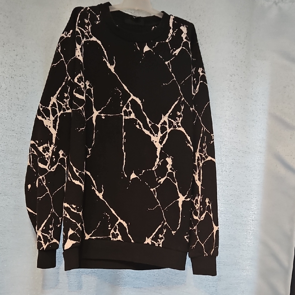 Smog Men's Sweater with Black and White Marble Design